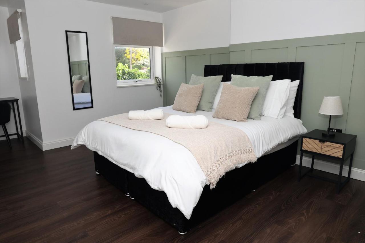 Watford Luxury 1 Bed Flat - Free Parking Appartement Buitenkant foto
