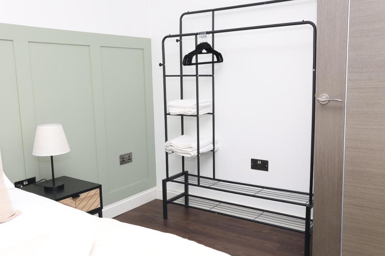 Watford Luxury 1 Bed Flat - Free Parking Appartement Buitenkant foto