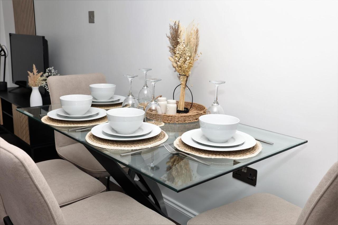 Watford Luxury 1 Bed Flat - Free Parking Appartement Buitenkant foto